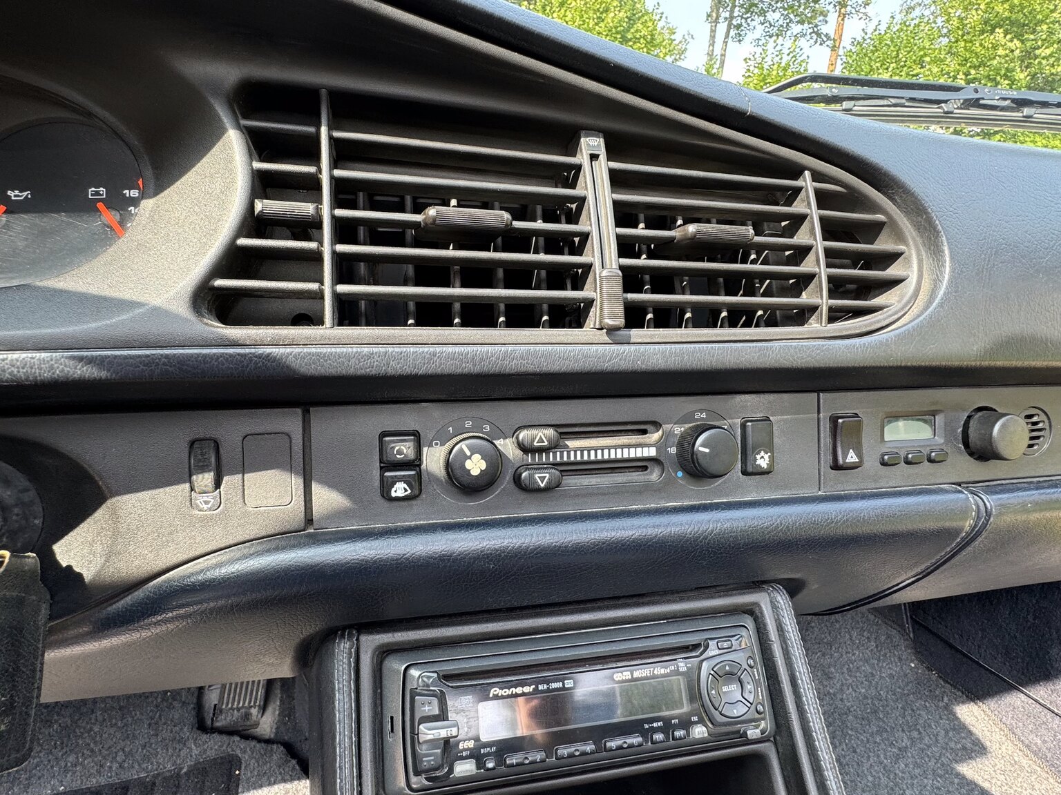 Interior image of 1990 Porsche 944 S2 Convertible
