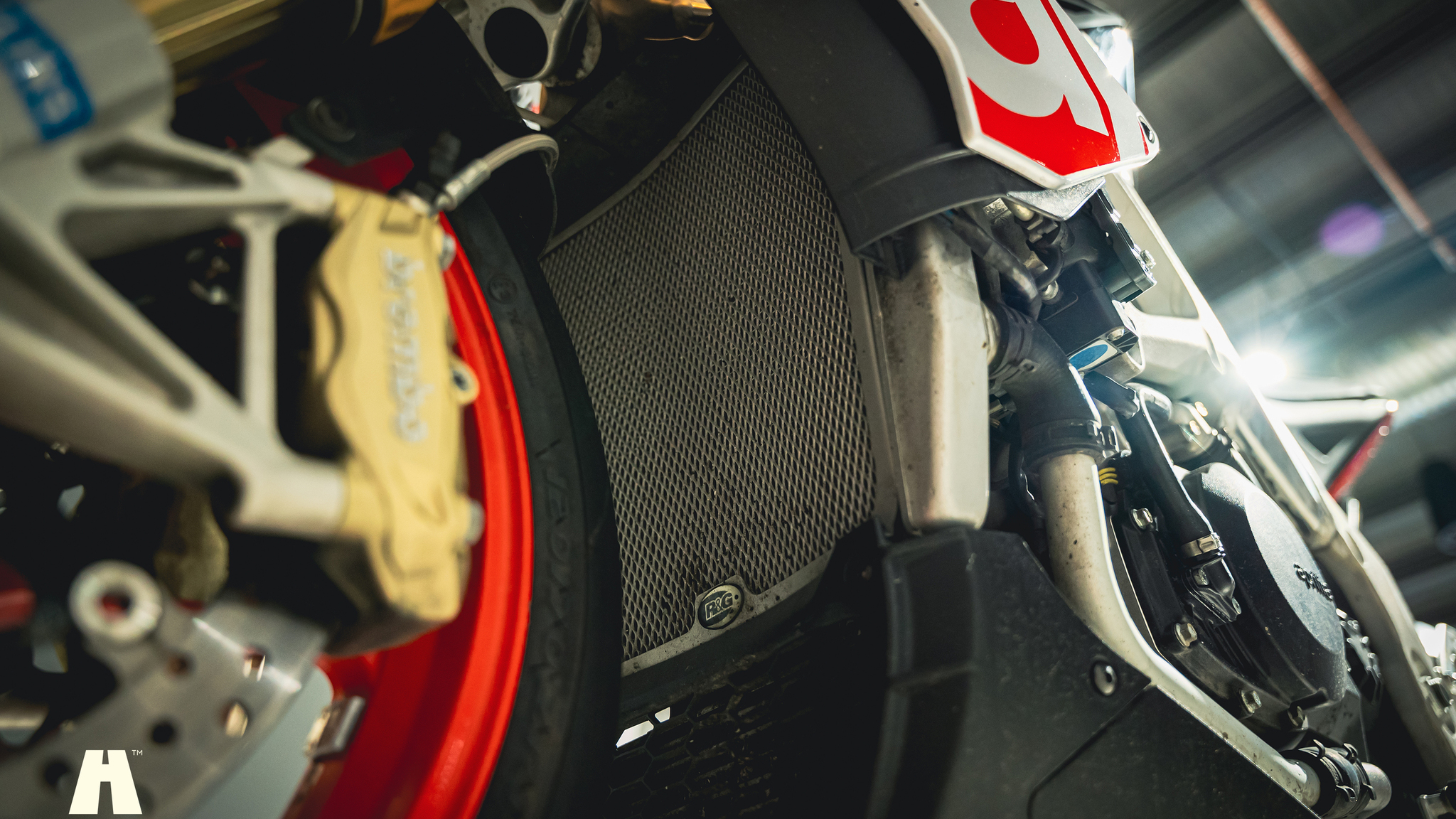 Image of 2016 Aprilia Tuono V4 Factory mechanics
