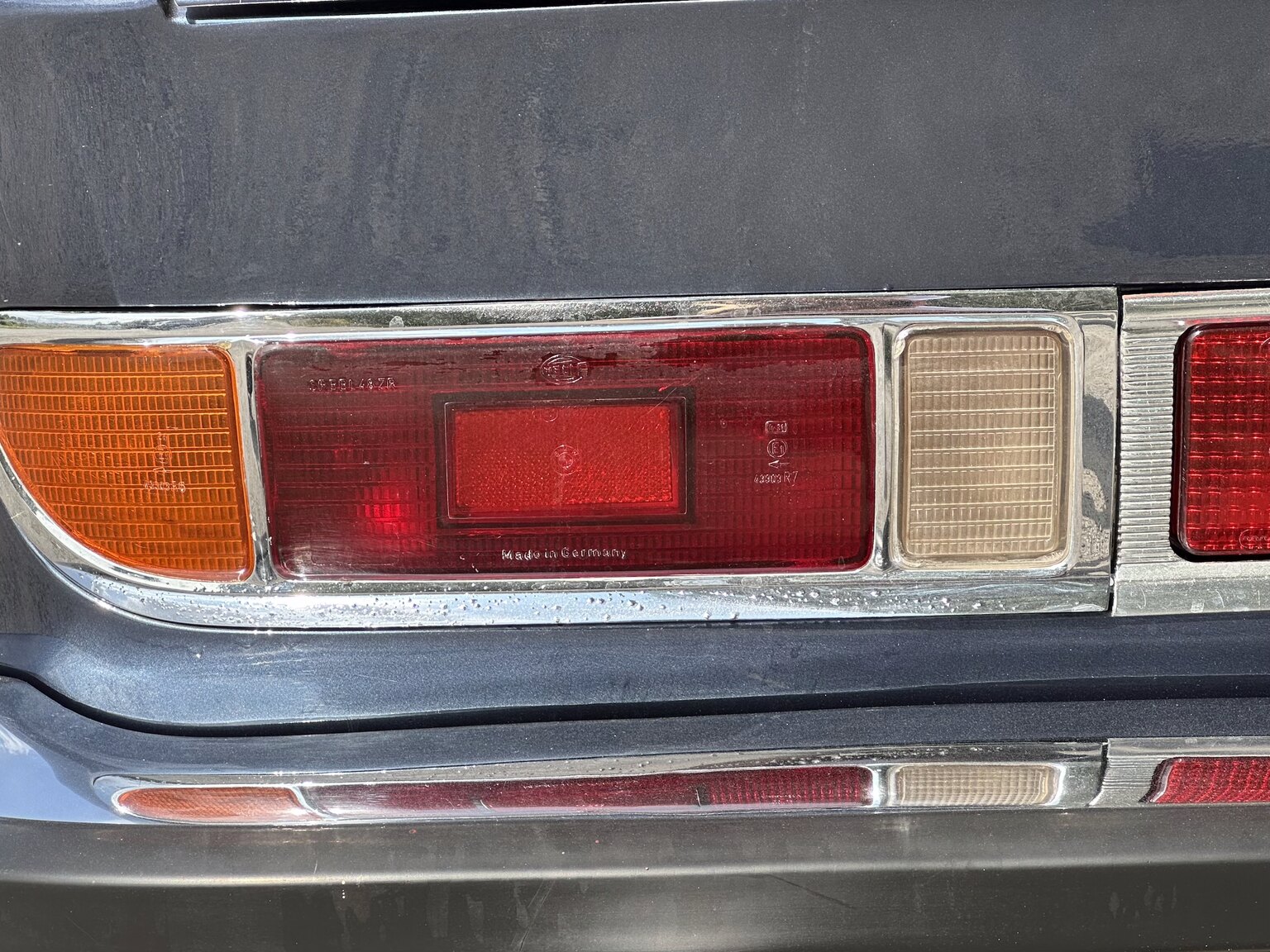 Exterior image of 1972 BMW 3,0 CSi 