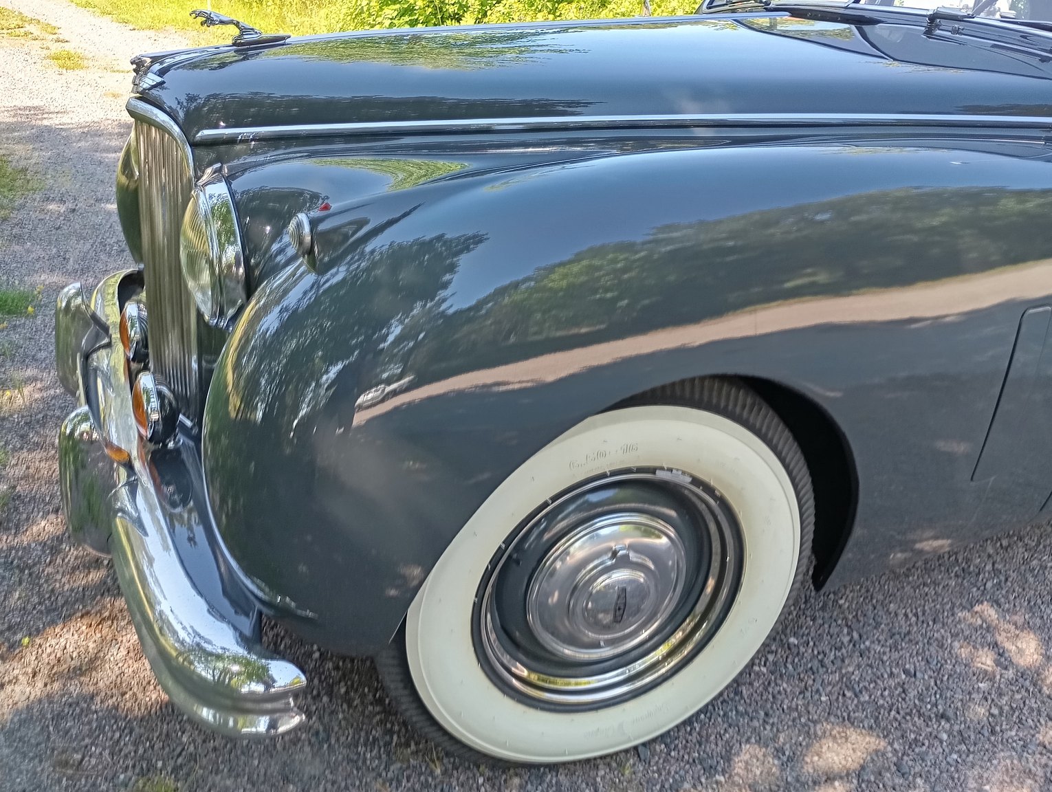 Exterior image of 1954 Jaguar Mark VII