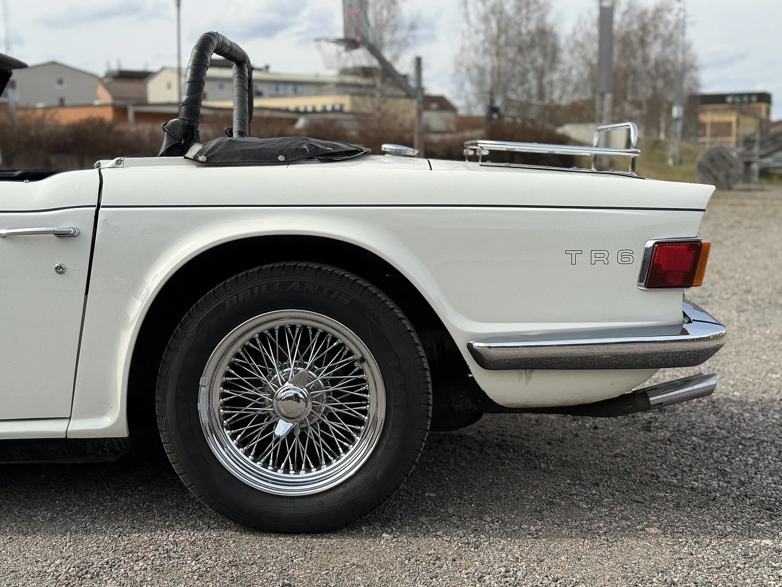 Aussenfoto 1970 Triumph TR6 (15)
