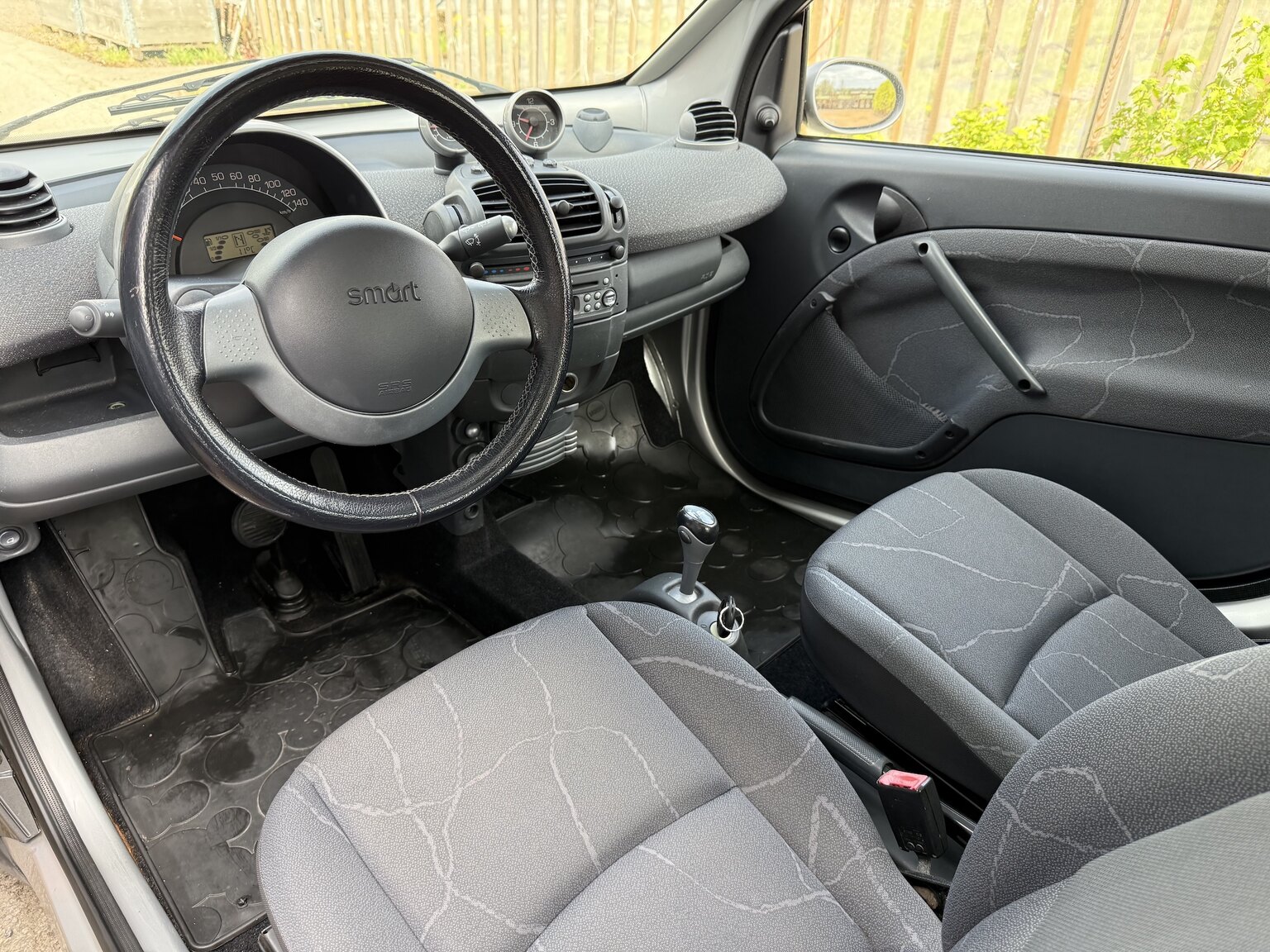 Interior image of 2005 Smart Fortwo 0.7