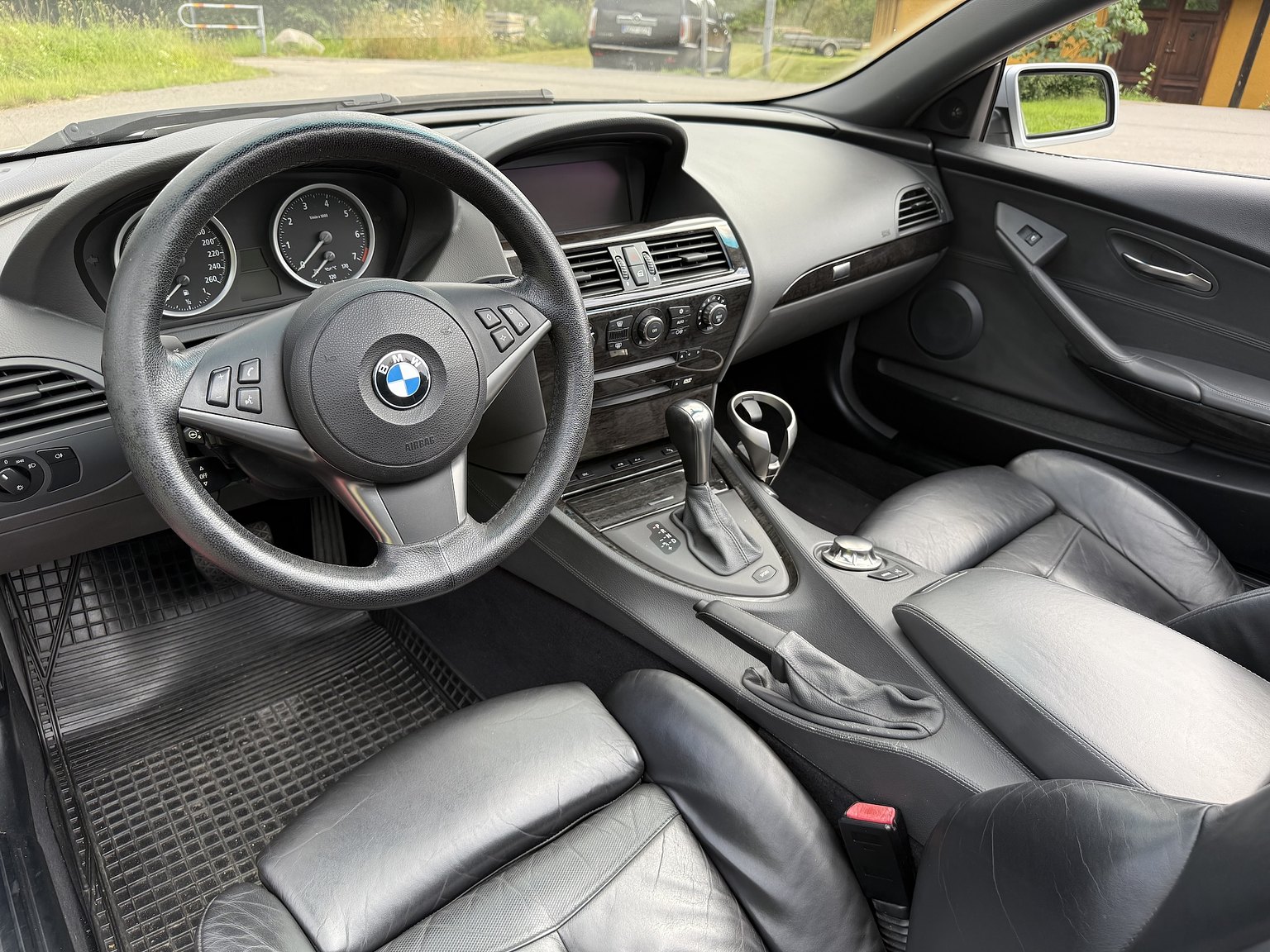Innenraumfoto von 2004 BMW 645Ci Convertible