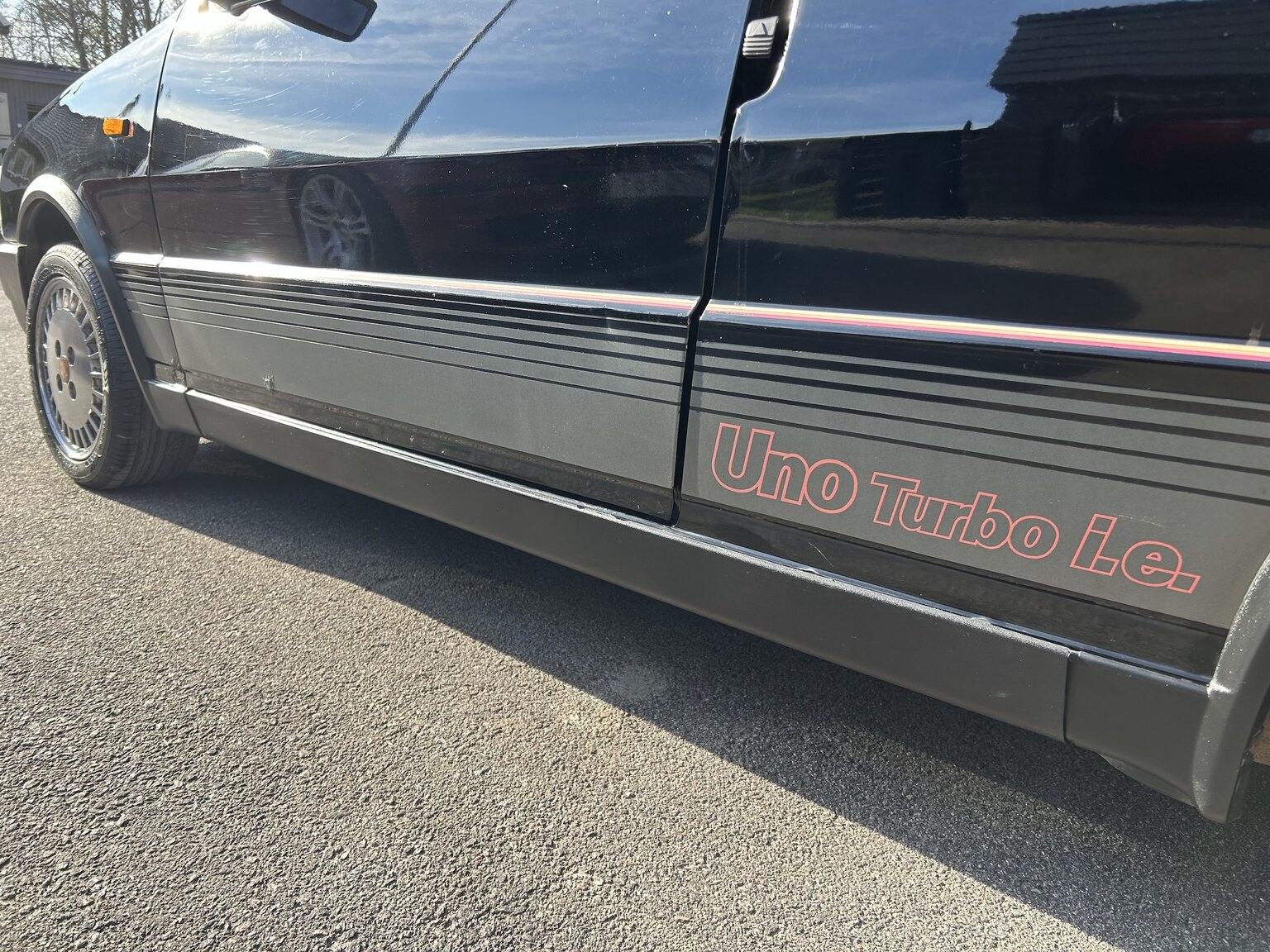 Exteriörbild på 1987 Fiat UNO Turbo I.E (4)