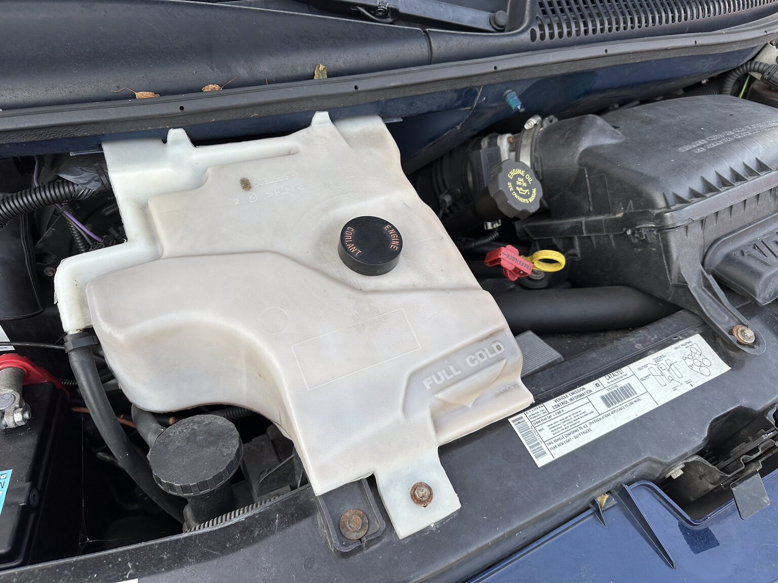 Image of 2000 GMC Savana G1500 Conversion Van mechanics