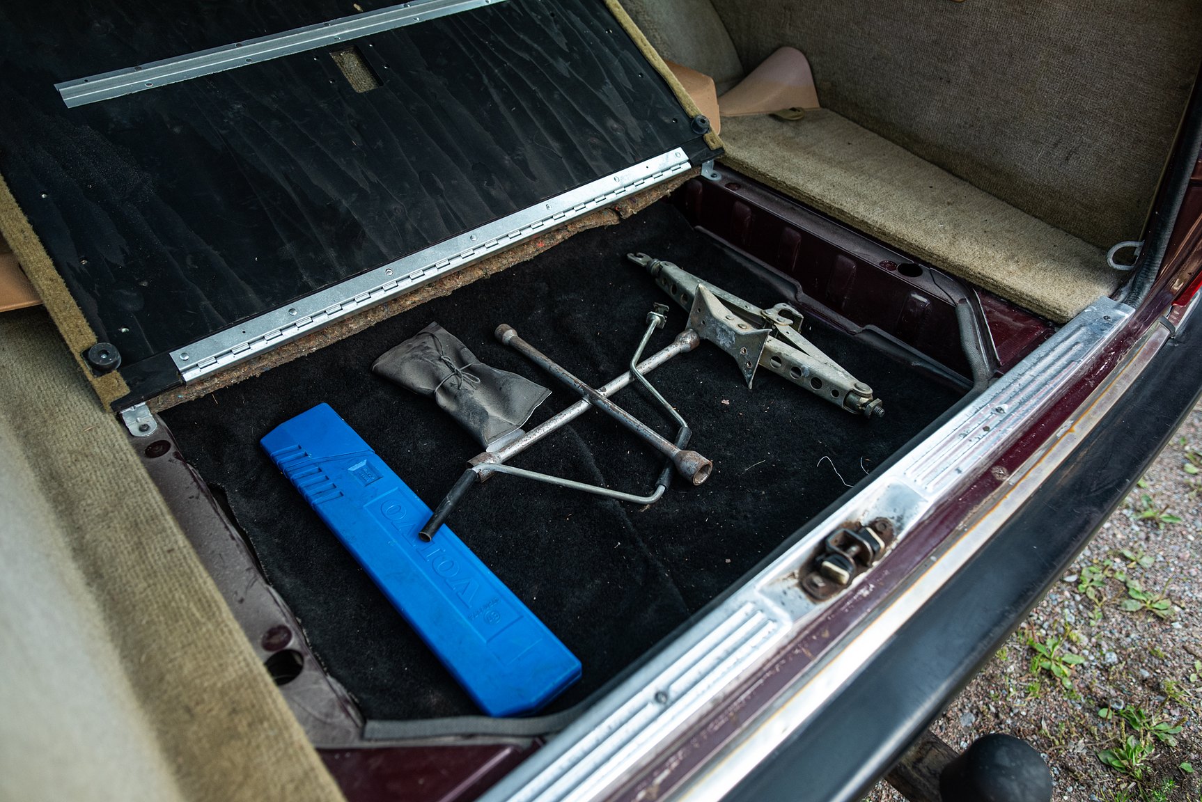 Interiörbild 1993 Volvo 245 GL Classic "No Reserve Auction"