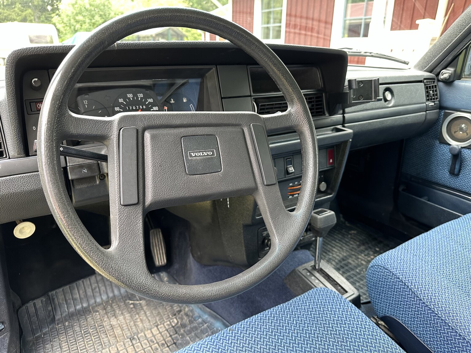 Interiörbild 1986 Volvo 244
