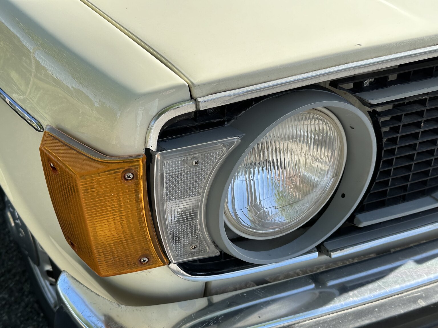 Exteriörbild på 1973 Volvo 142