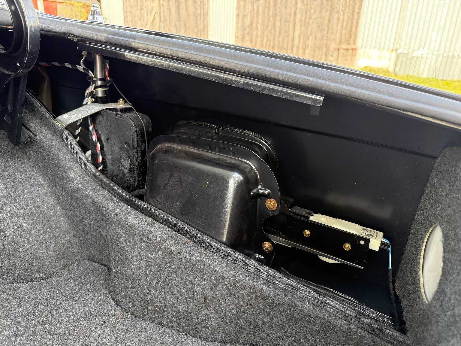 Innenraumfoto von 1985 BMW 635 CSiA (E24) (153)