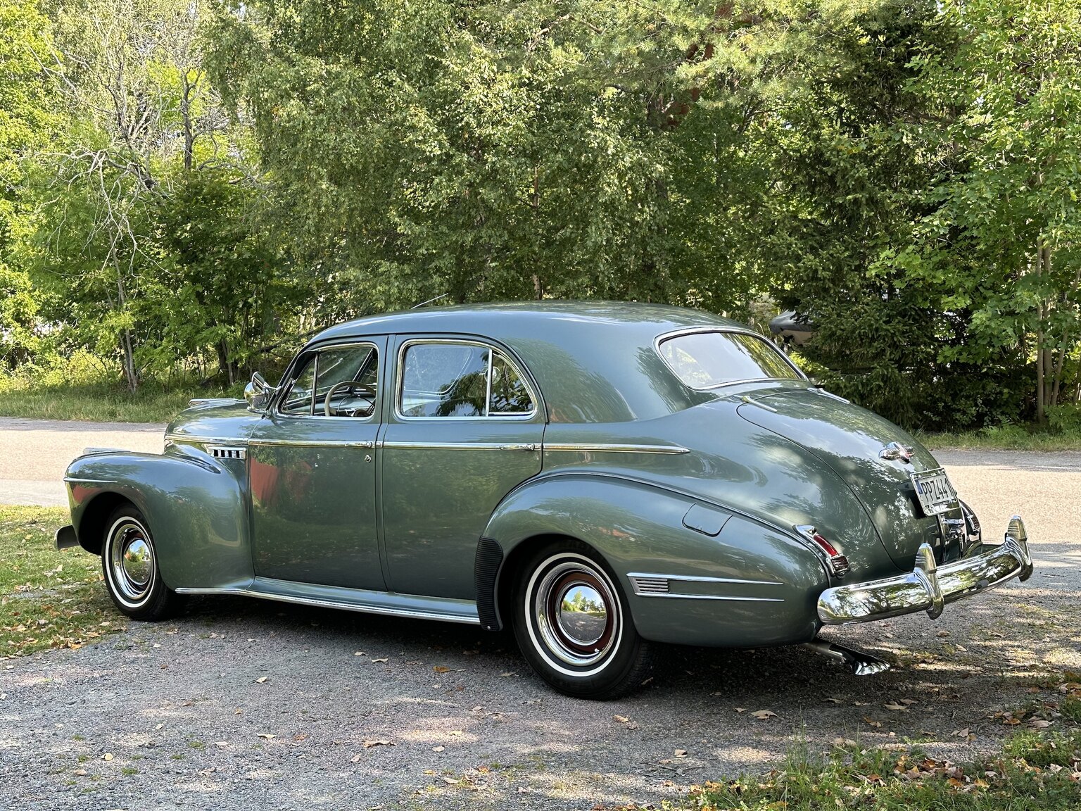 Exterior image of Buick Sedan Special 8