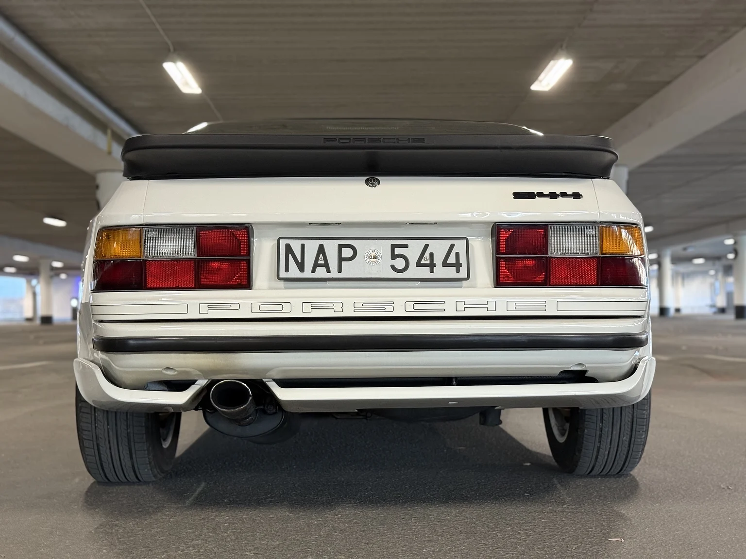 Aussenfoto 1984 PORSCHE 944 Targa (46)