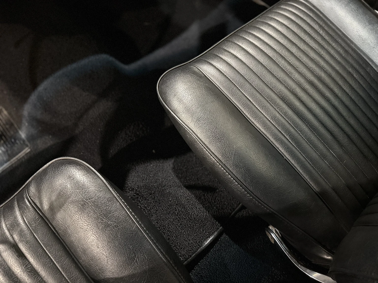 Innenraumfoto von 1964 Oldsmobile Cutlass Convertible (22)