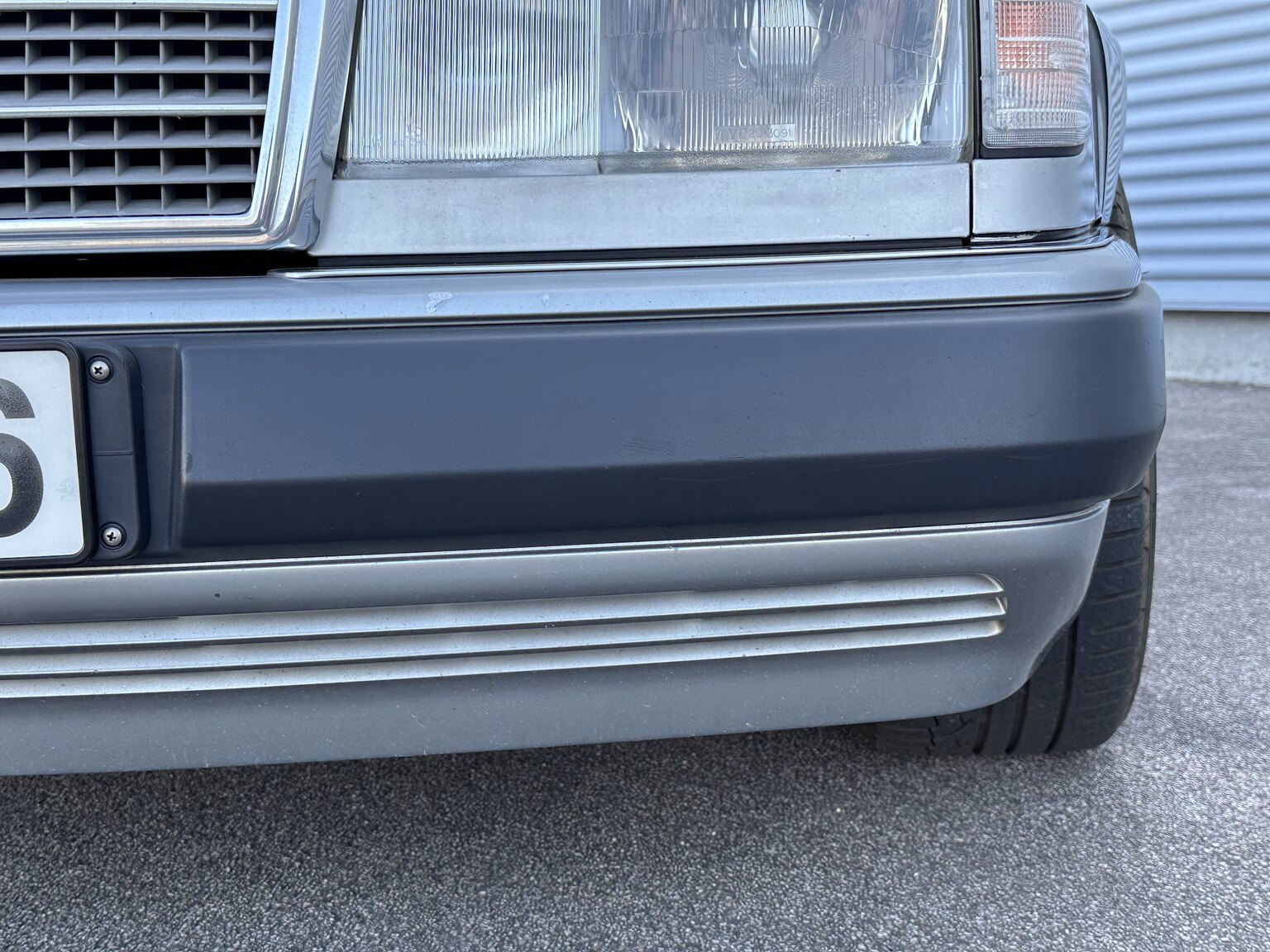 Aussenfoto 1992 Mercedes-Benz 300 CE-24