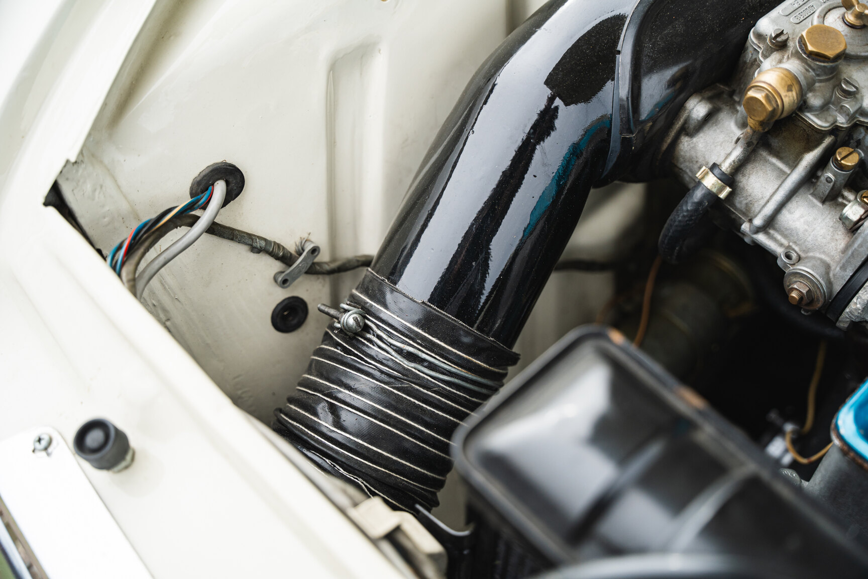 Image of 1963 Ford Cortina Lotus mechanics (16)