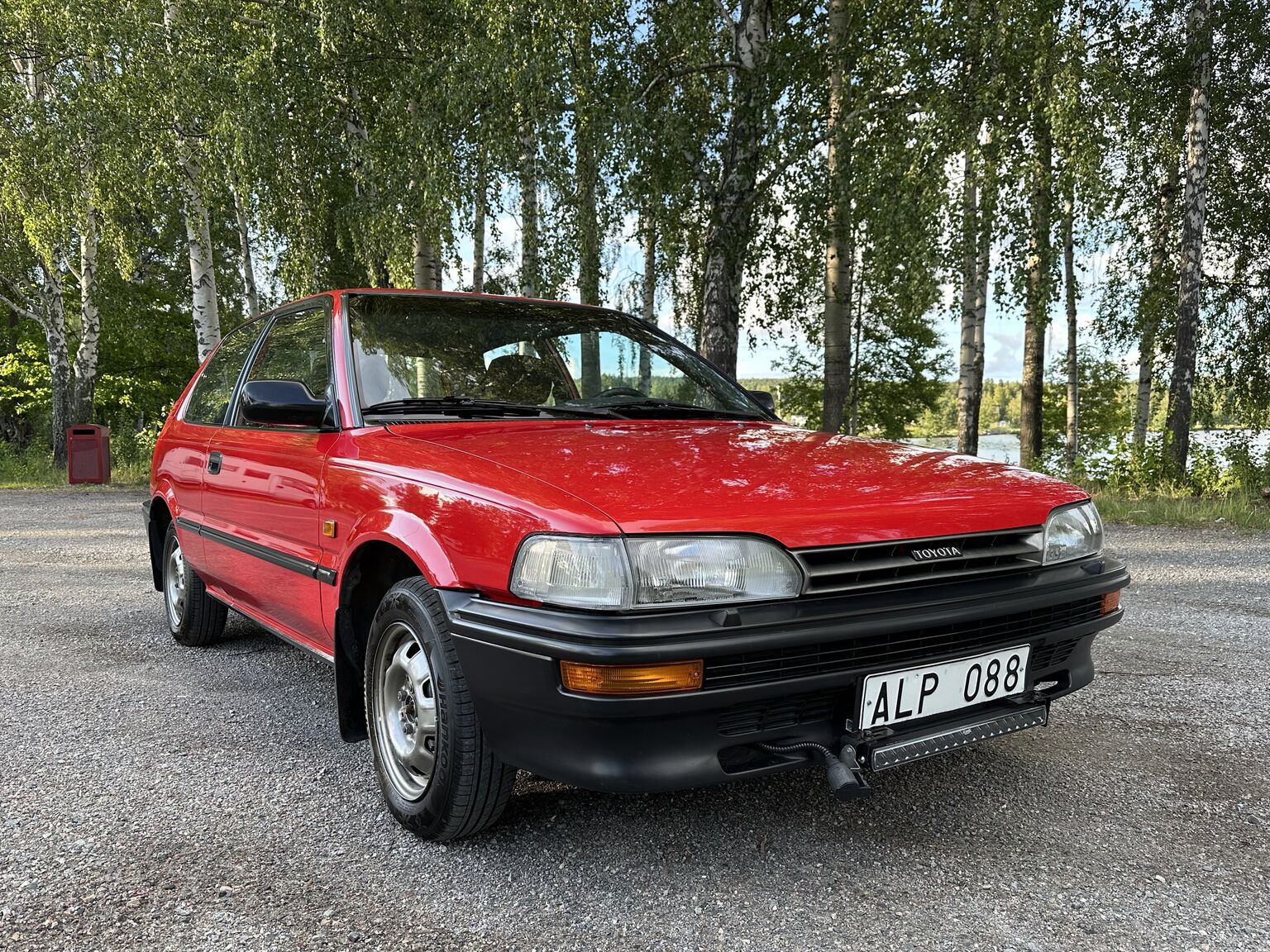 Exterior image of 1991 Toyota Corolla 1300 XLI