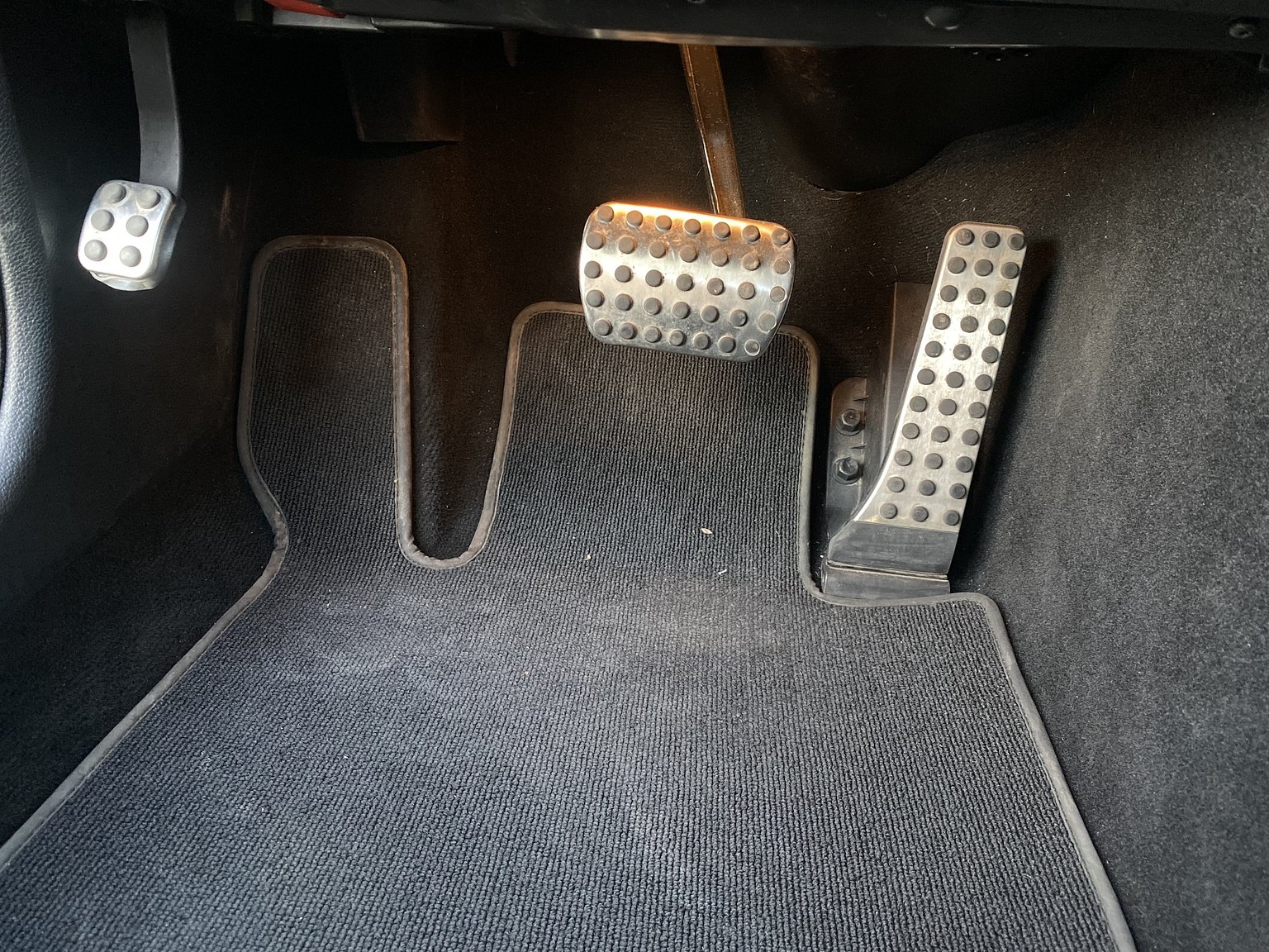 Interior image of 2011 Mercedes-Benz C 63 AMG