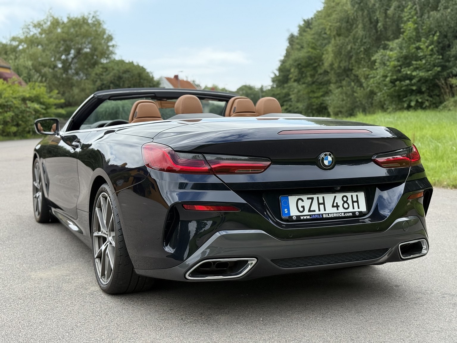 Exterior image of 2019 BMW M850i xDrive Convertible Steptronic