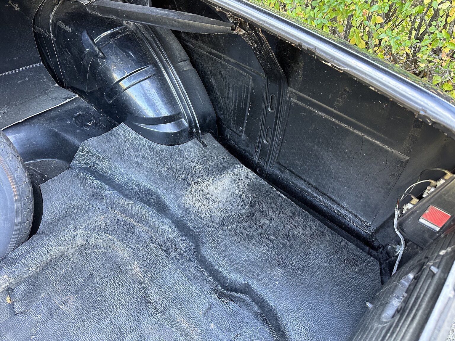 Interior image of 1965 Ford Taunus 17M (45)