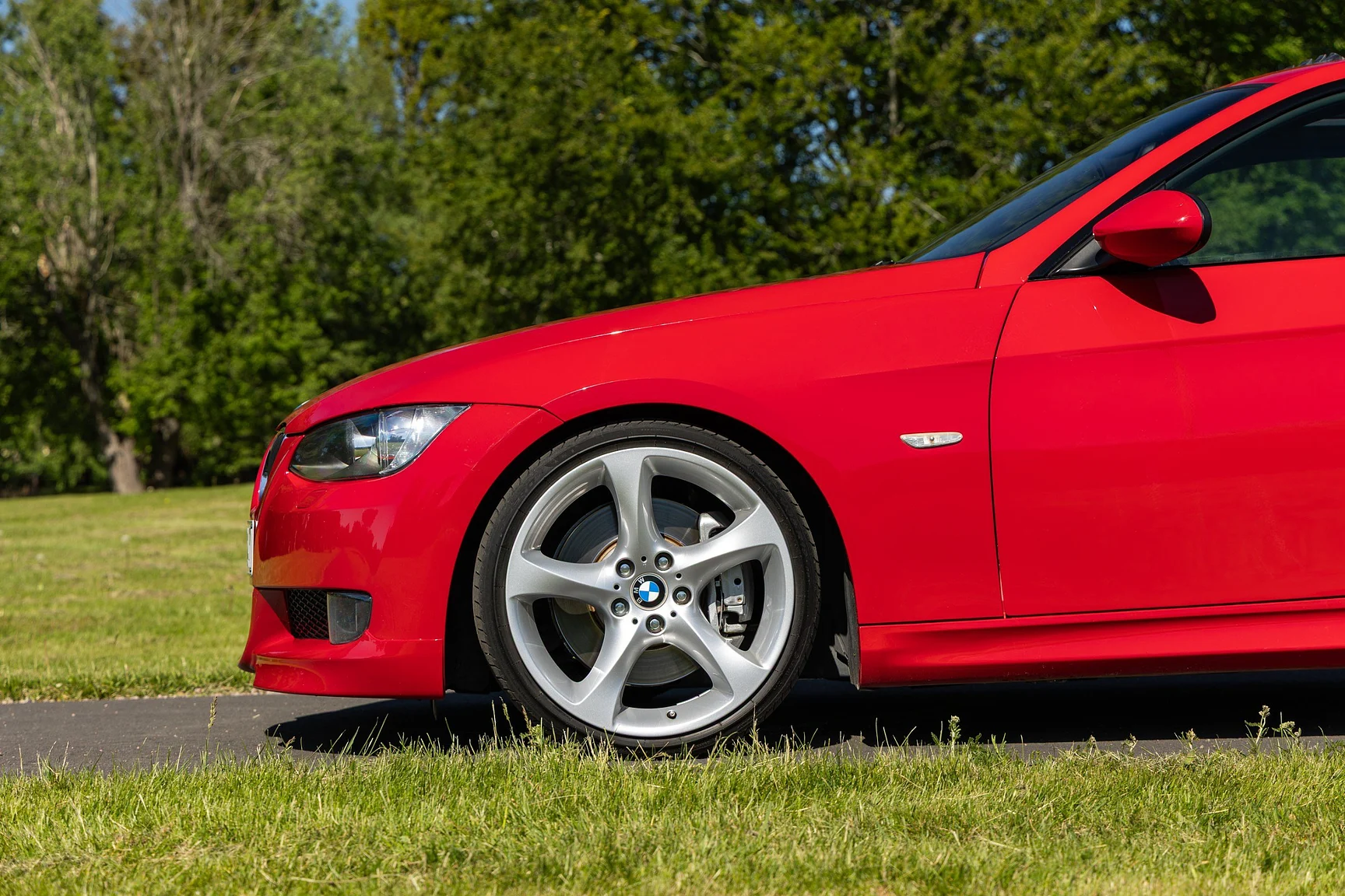 Exteriörbild på 2007 BMW 335i Coupé (47)