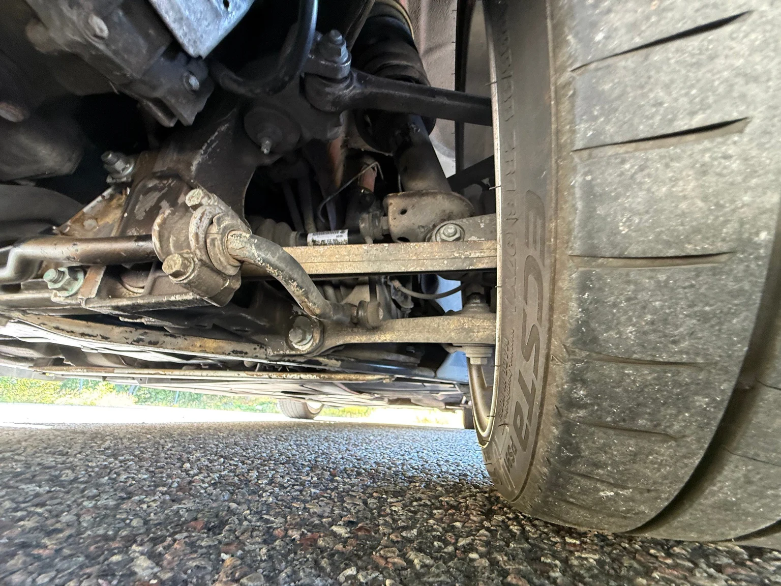 Image of 1998 Porsche 911 Carrera (21) mechanics