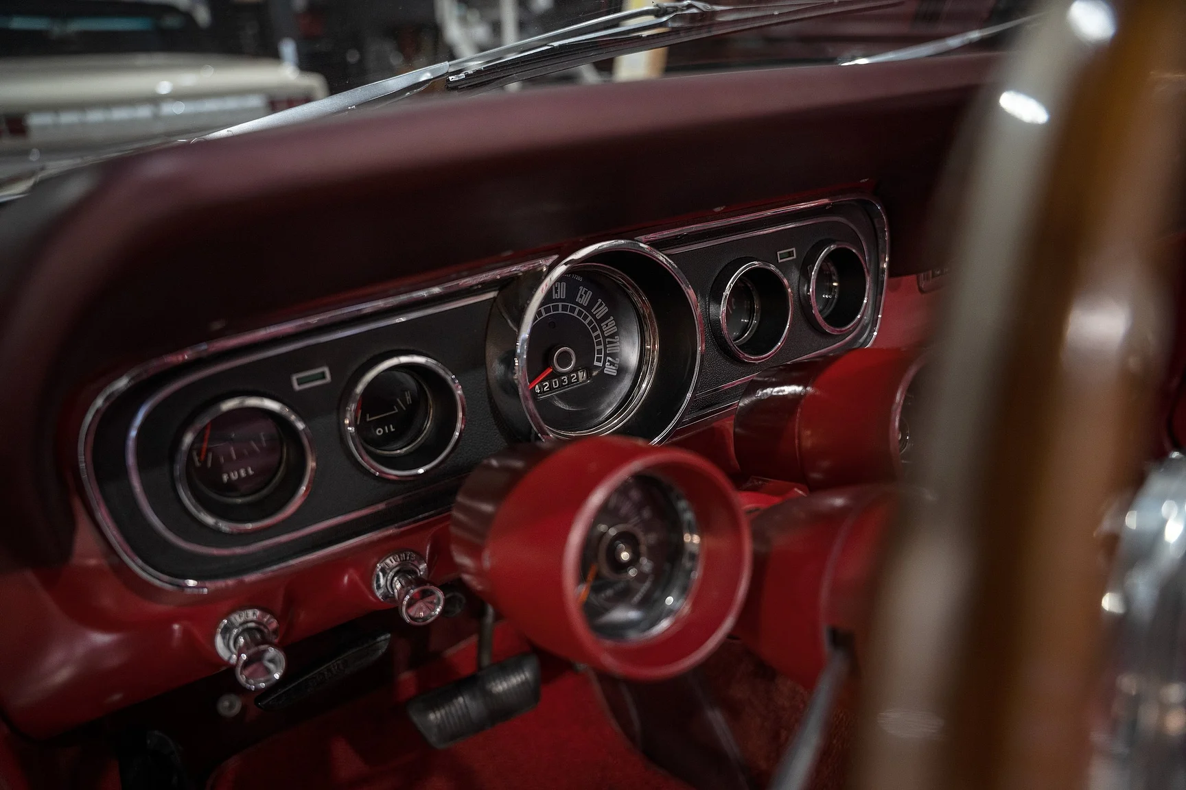 Innenraumfoto von 1966 Ford Mustang Convertible (4)