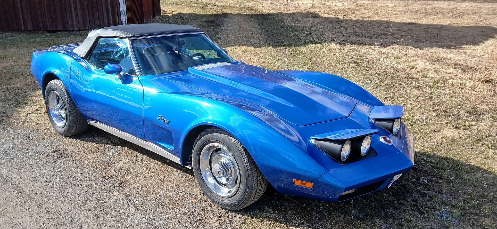 Exterior image of 1974 Chevrolet Corvette Stingray Convertible C3 (14)