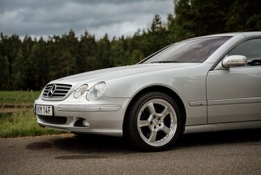 Exterior image of 2002 Mercedes-Benz CL 600