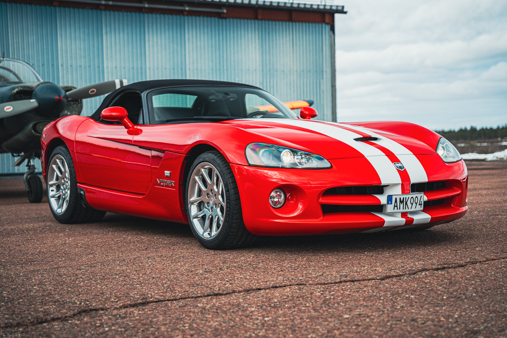 Exteriörbild på 2003 Dodge Viper SRT-10