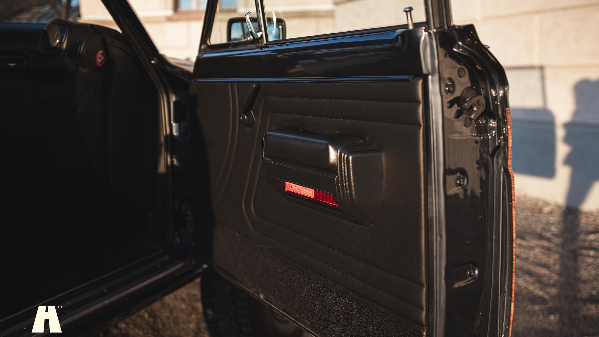 Interior image of 2015 Woodland Restomod Grand Wagoneer #002 Euro 6