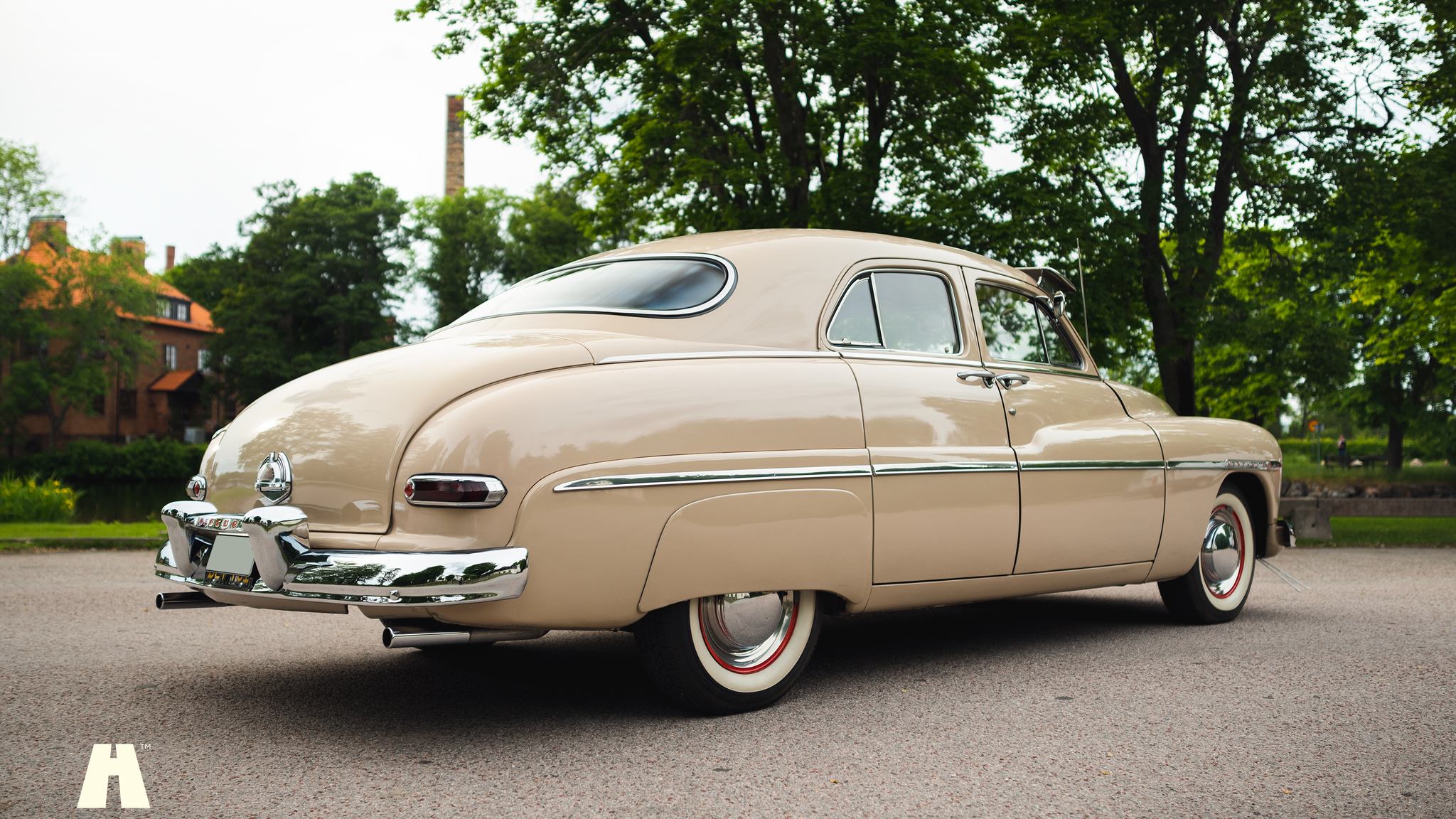 Exterior image of 1950 Mercury Eight Sport Sedan