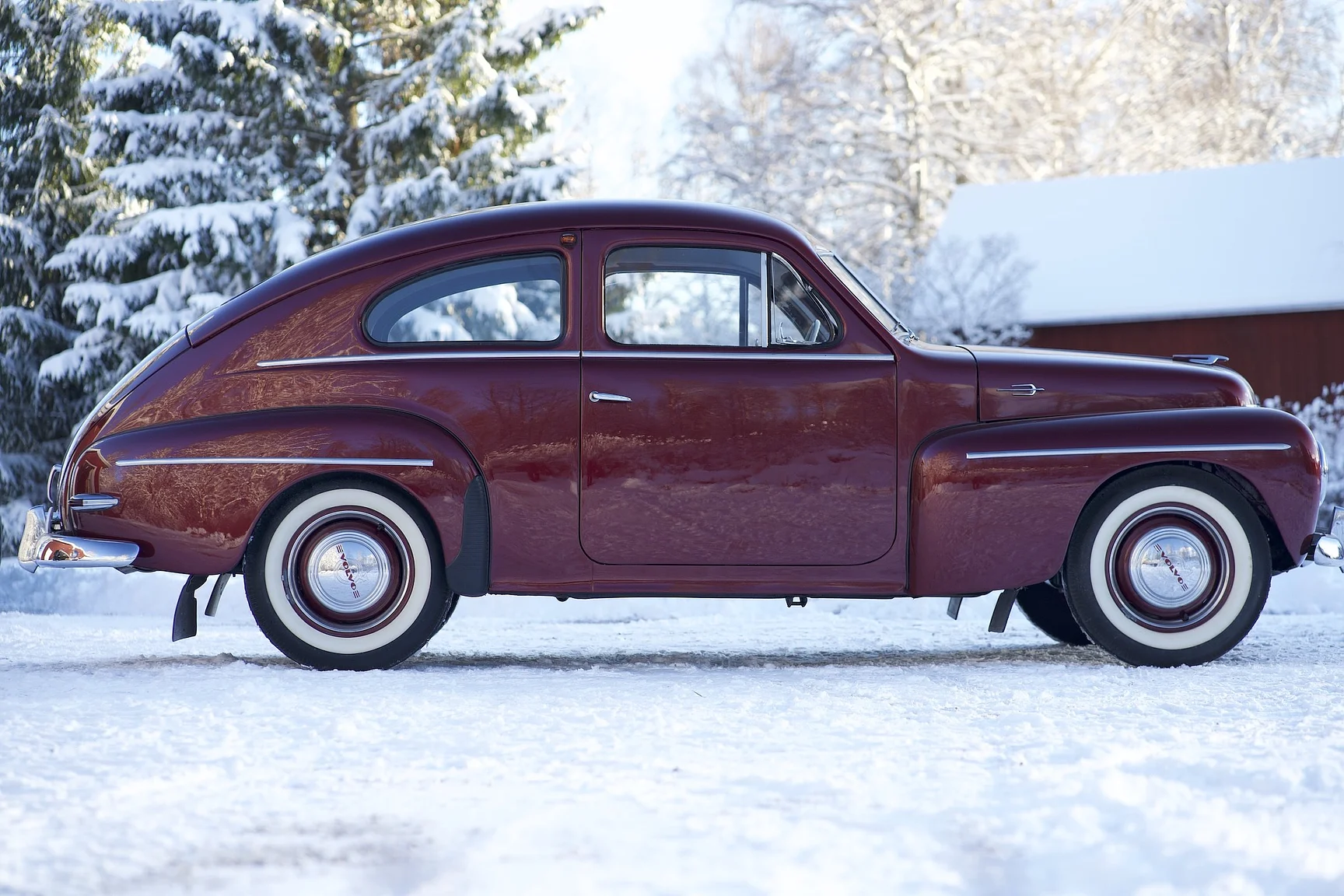 Exterior image of 1953 Volvo PV444 DS (2)