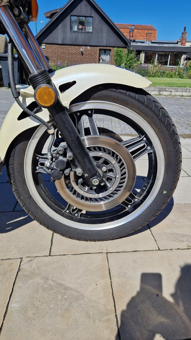 Exterior image of 1982 Honda CBX1000