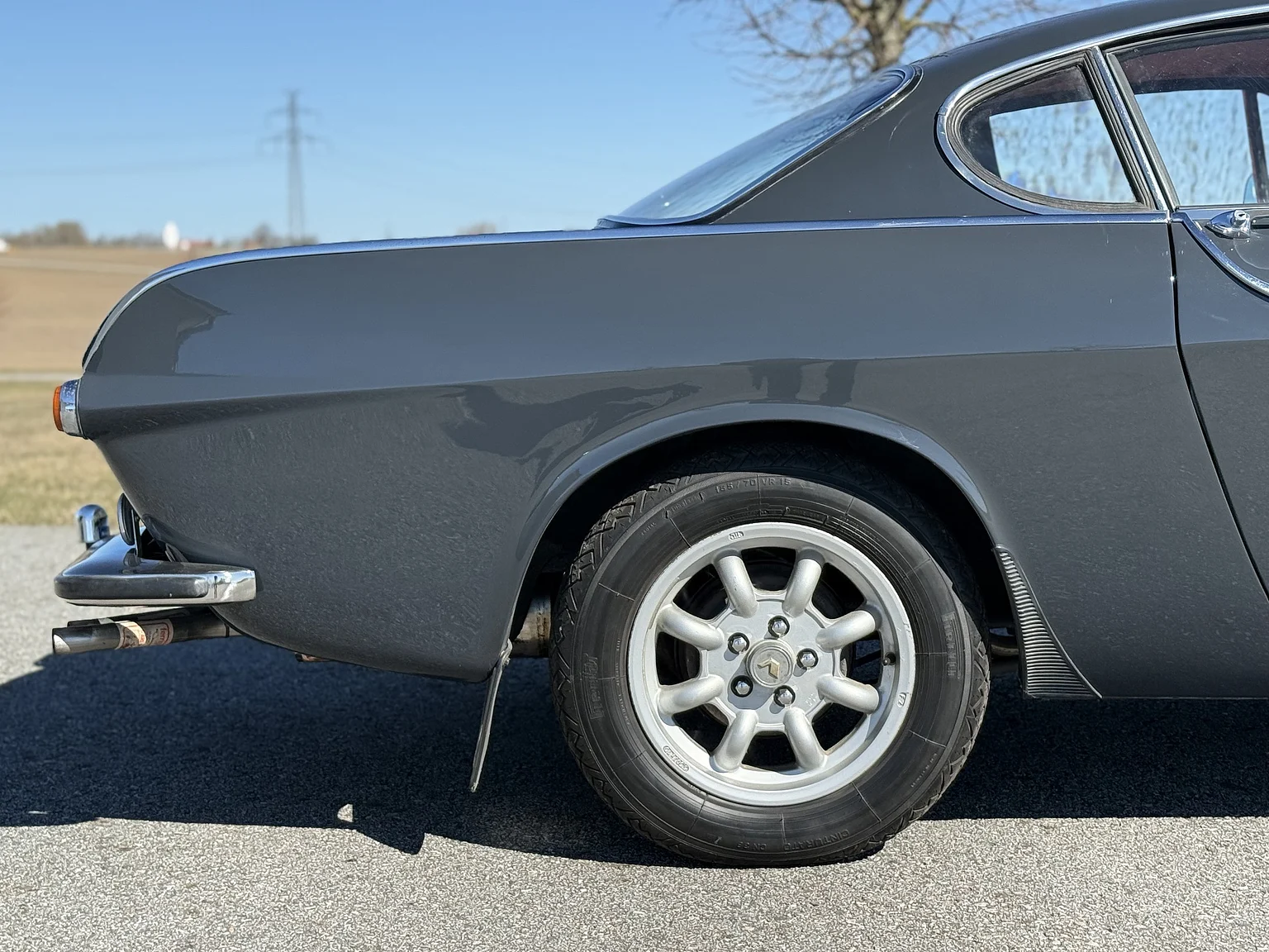 Exteriörbild på 1966 Volvo P 1800S (81)