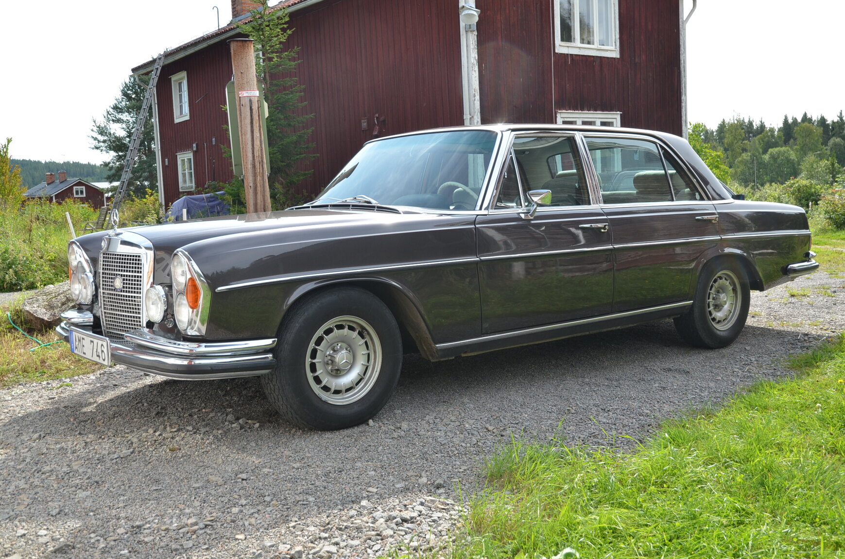 Exterior image of 1968 Mercedes-Benz W109 300 SEL 6.3