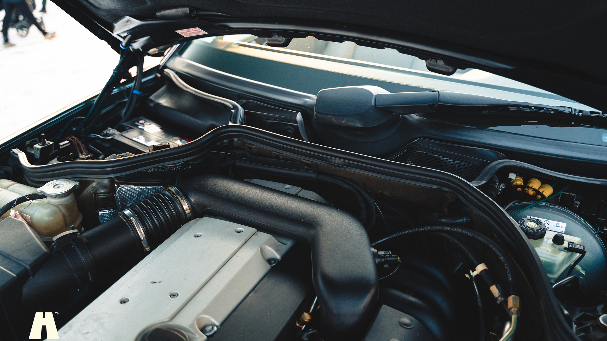 Image of 1995 Mercedes-Benz E320 Cabriolet  mechanics