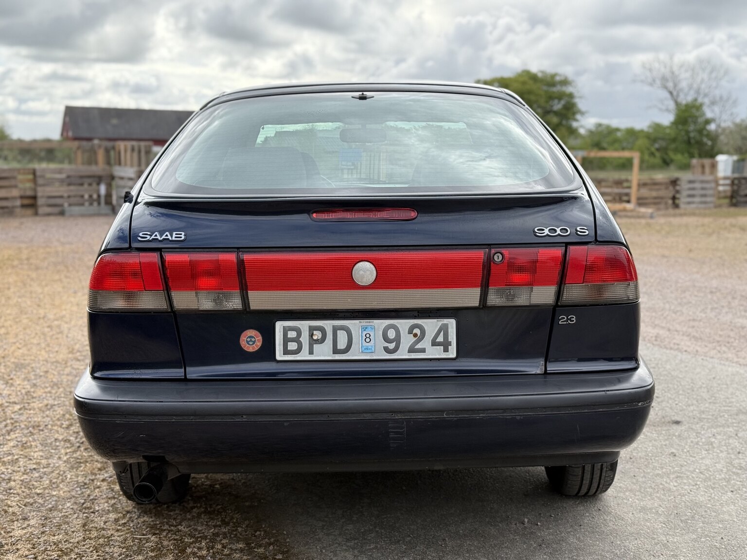 Exterior image of 1997 SAAB 900