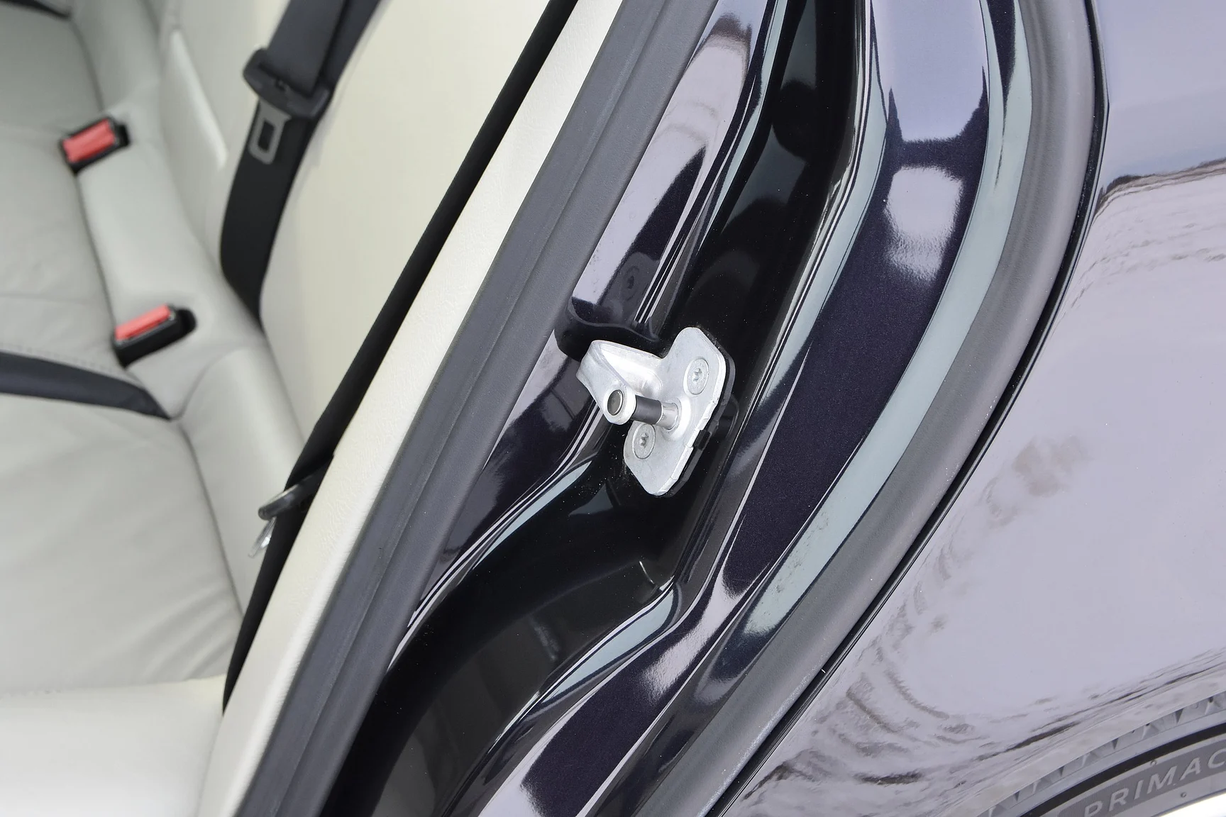 Interior image of 2014 Saab 9-3 Aero Hirsch Edition (51)