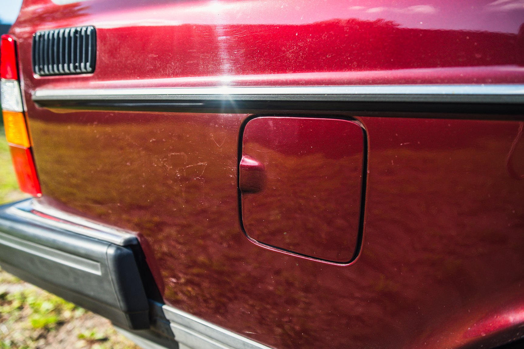 Exteriörbild på 1993 Volvo 245 GL Classic "No Reserve Auction"