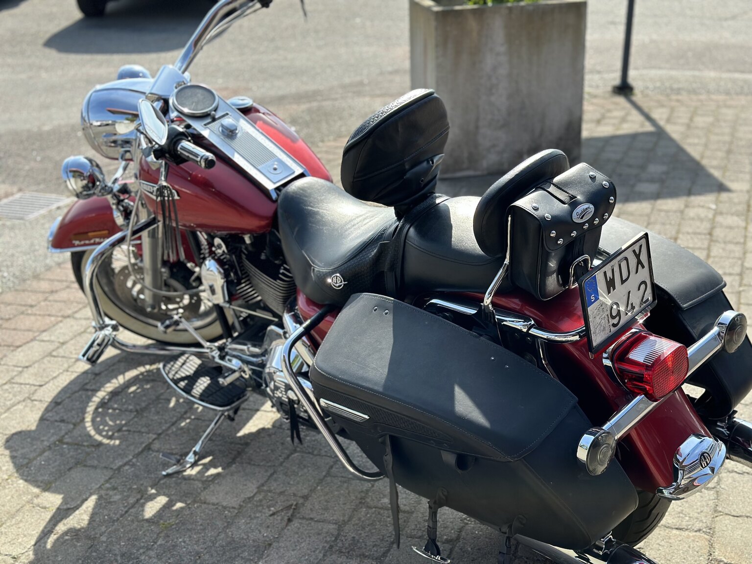 Exterior image of 2005 Harley-Davidson Road King Classic