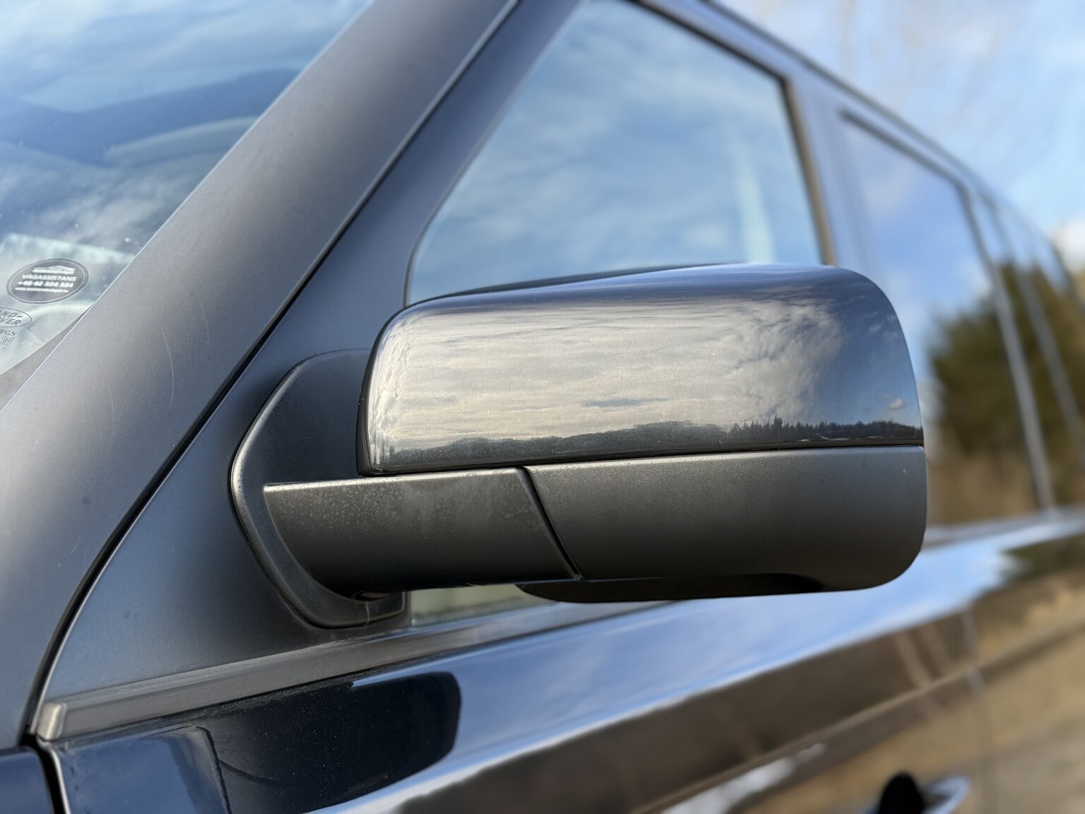 Exteriörbild på 2012 Land Rover Range Rover Sport V8
