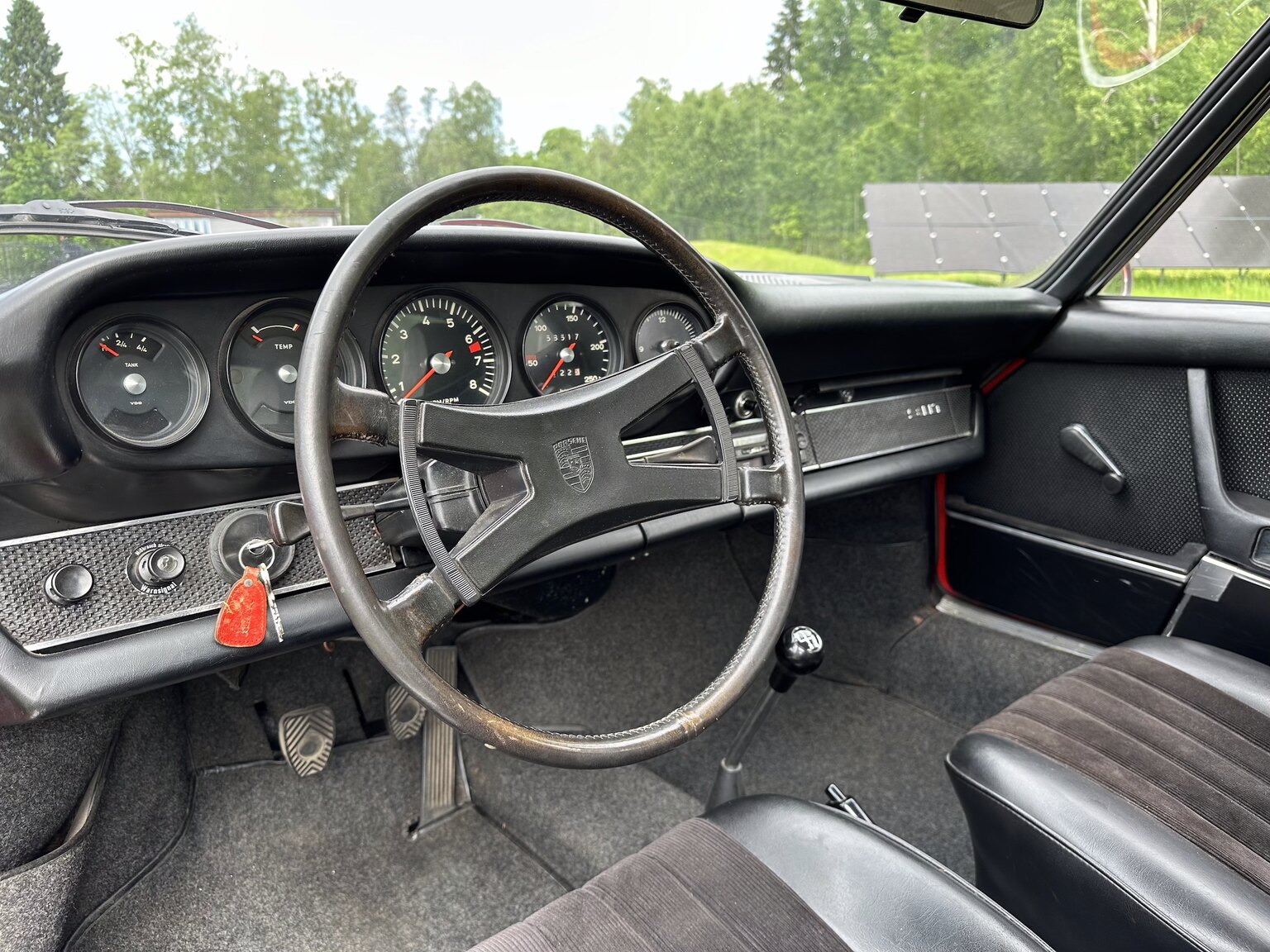 Innenraumfoto von 1969 1969 PORSCHE COUPÉ 911 T  (4)