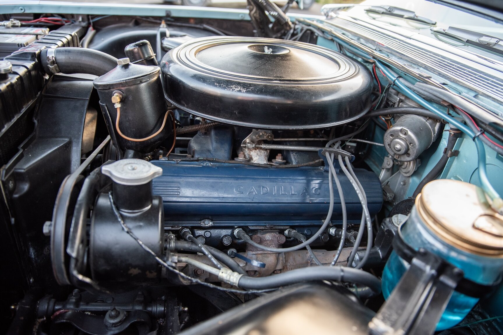 Image of 1959 Cadillac Coupe de Ville mechanics