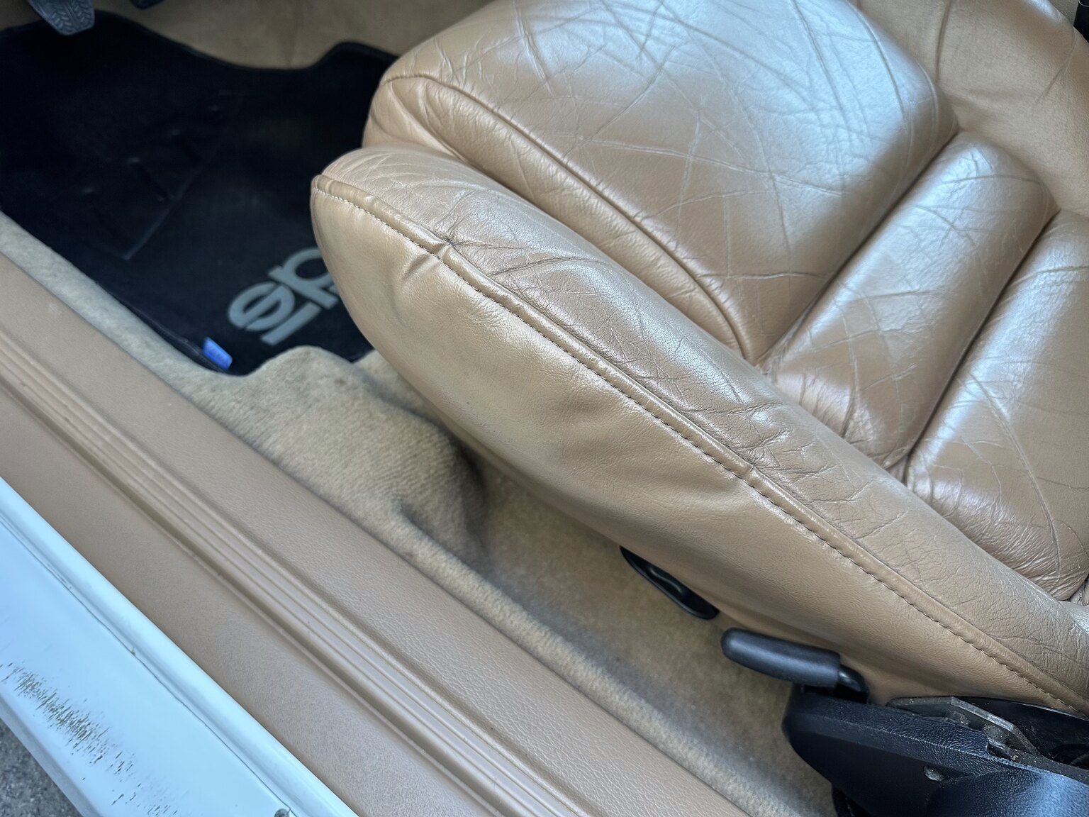Interior image of 1997 Ford Mustang Saleen S-281 Cobra