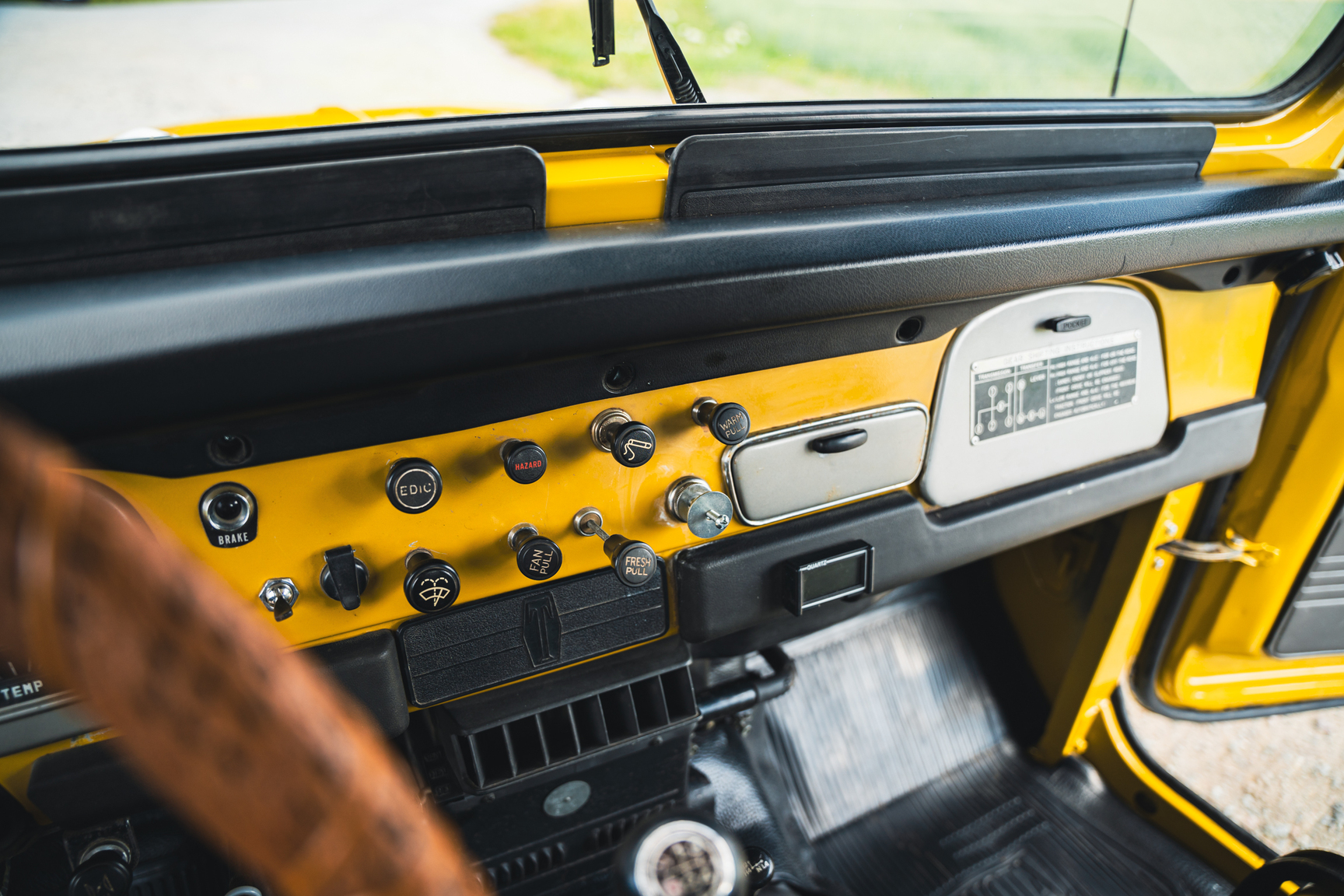 Interior image of 1976 Toyota Land Cruiser BJ40