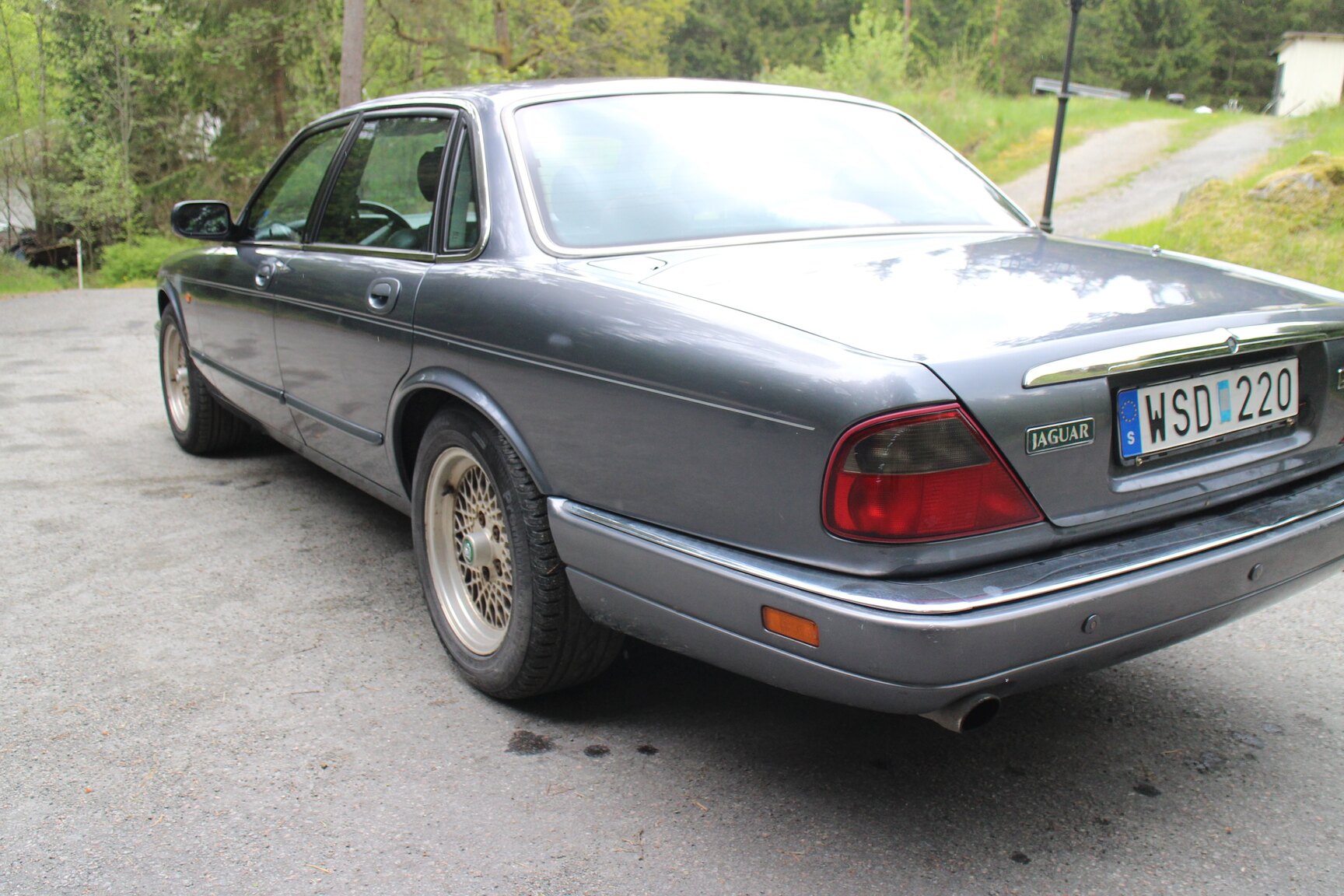 Exterior image of 1997 Jaguar XJ6 3.2