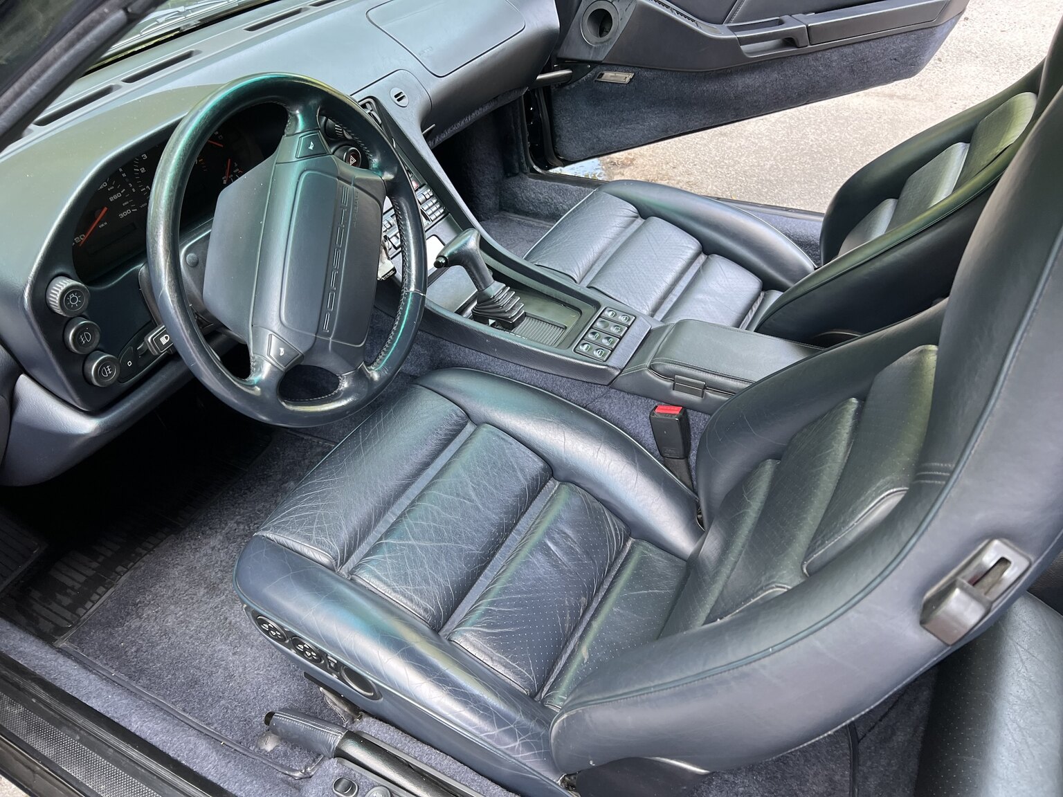 Interiörbild 1993 Porsche 928 GTS