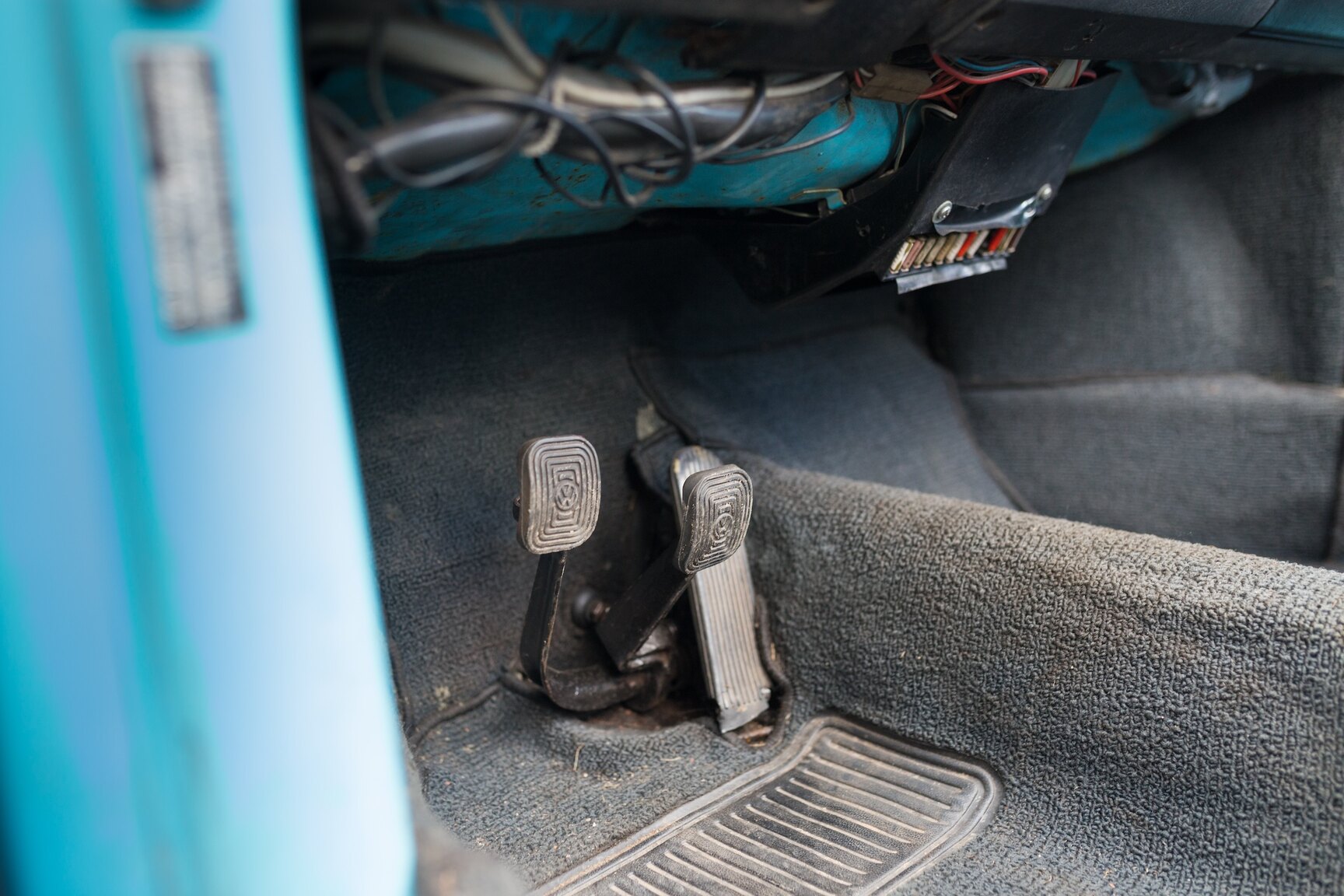 Interior image of 1974 VW 1303 LS CAB (24)