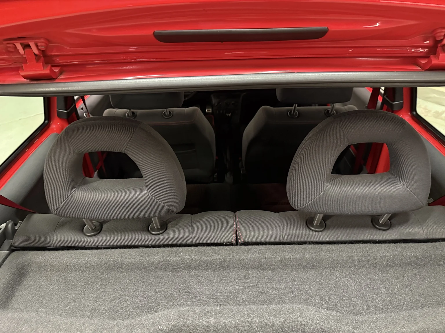 Interior image of 2000 VW LUPO GTI 2001 (53)