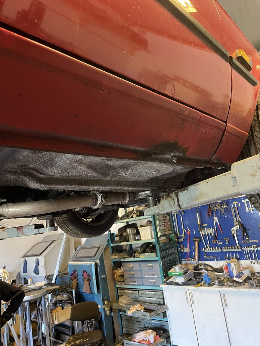 1987 BMW 320i, Mekanik