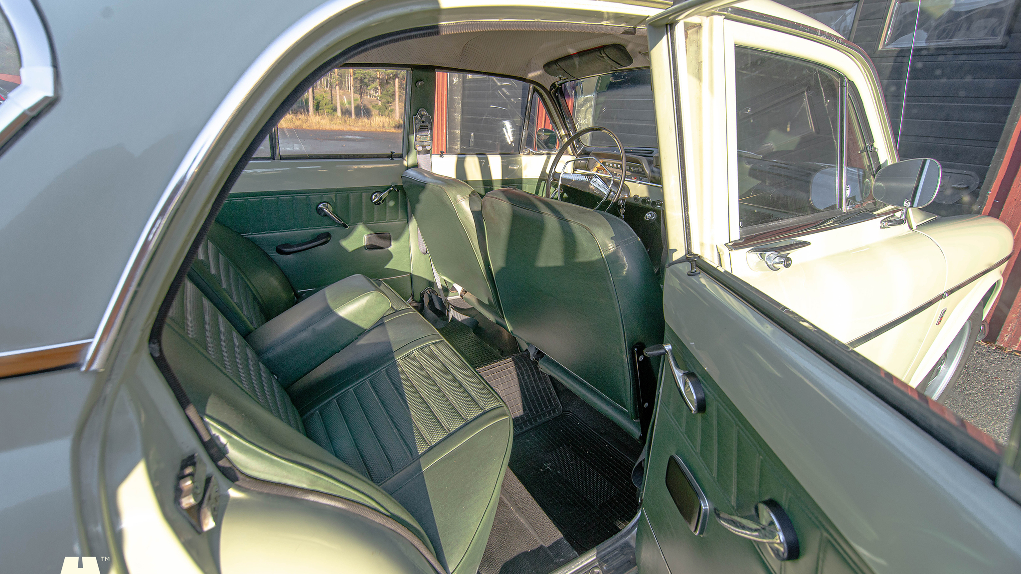 Interiörbild 1966 Volvo Amazon Sport